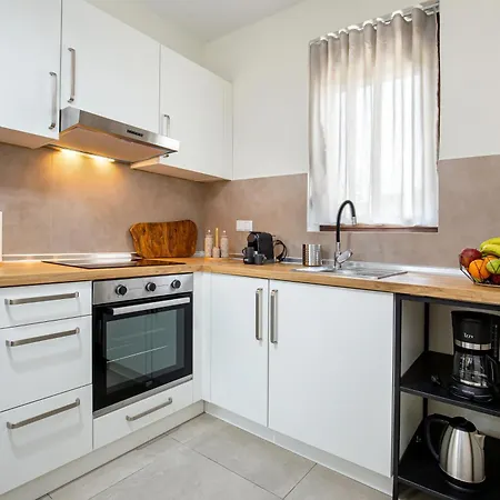 House Rytha Apartment